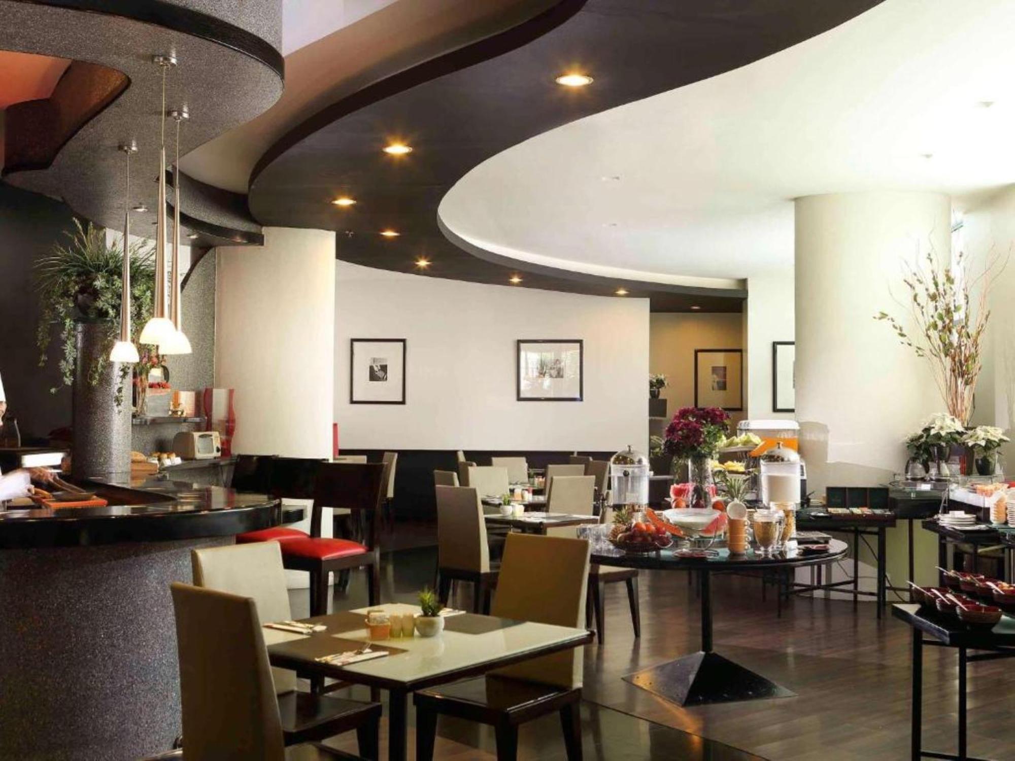 Hotel Horison Arcadia Wahid Hasyim Giacarta Esterno foto
